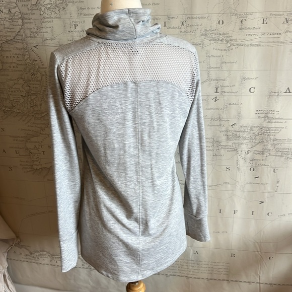 Top - Picture 3 of 3